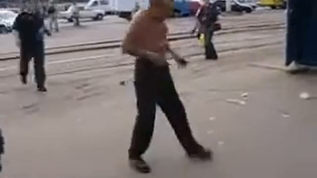 Бомж - Брюс ЛИ смотреть онлайн