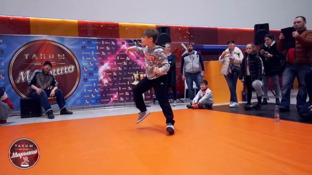 Костя вс Вероника JK | Hip Hop 12-17 1/2 | Танцы в Марьино 02/17 смотреть онлайн