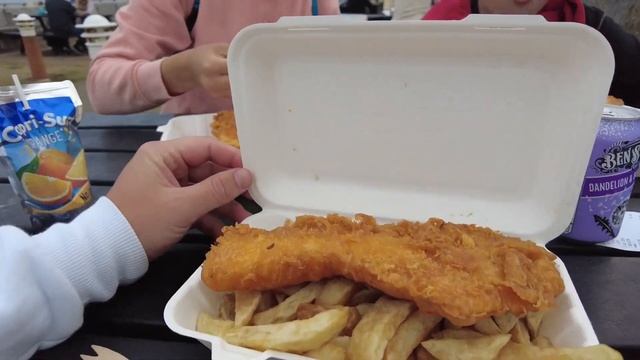 Британcкий Фиш-энд-Чипс возле моря! (С британцем) #fishandchips #Hornsea #yorkshire #отзыв смотреть онлайн
