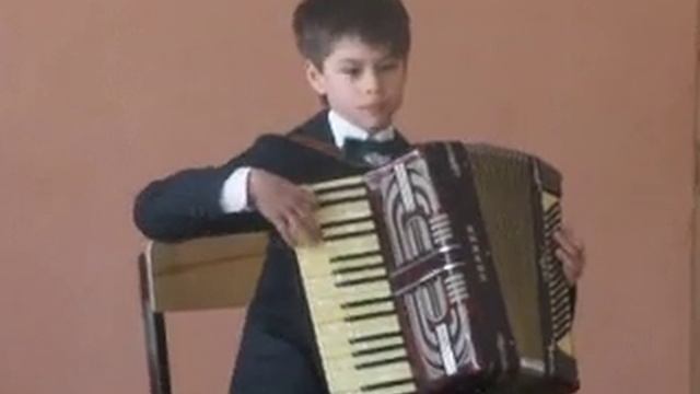 Вальс Мой ласковый и нежный зверь на аккордеоне смотреть онлайн