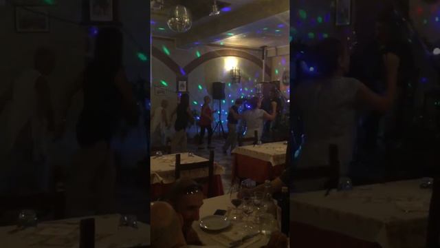 Девушки танцуют смотреть онлайн