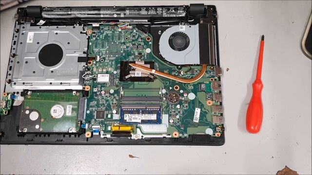 Acer Aspire V3 574 Laptop Kingston SSD Drive battery memory Install смотреть онлайн