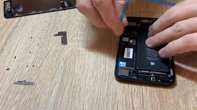 iPhone 7 iCloud unlock заменой заблокированой платы смотреть онлайн