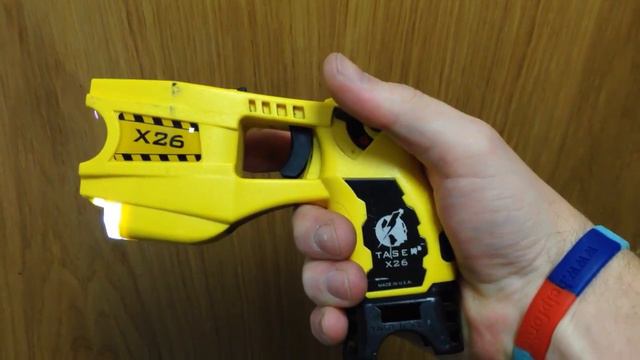 X26 Taser Test Cycle смотреть онлайн
