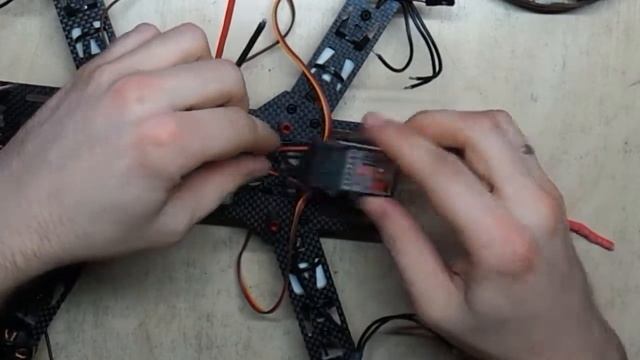 Сборка квадрокоптера на 250 раме смотреть онлайн