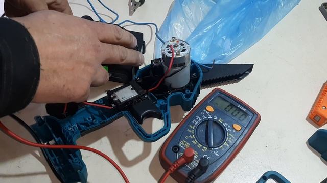 мини пила makita запускается с руки - ремонт. смотреть онлайн