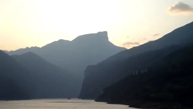 On the Yangtze River 10/08 смотреть онлайн