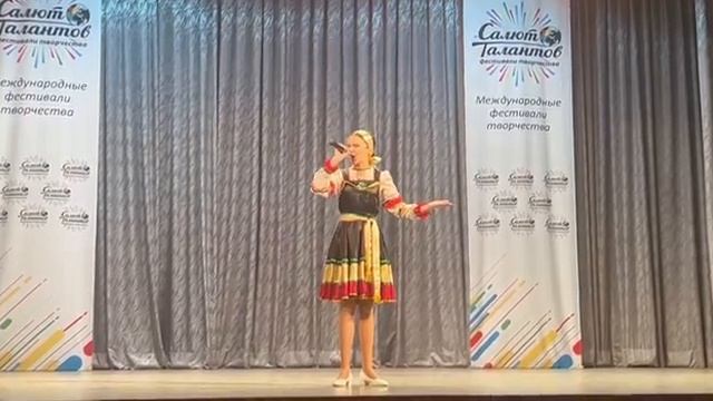 «Попурри Народных Песен» смотреть онлайн