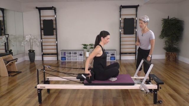 Pilates Reformer Beginner Workout - Align-Pilates смотреть онлайн