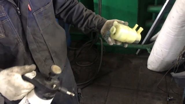 Замена трубки гур Митсубиси Аутлендер.