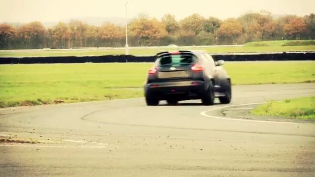 Nissan JUKE-R