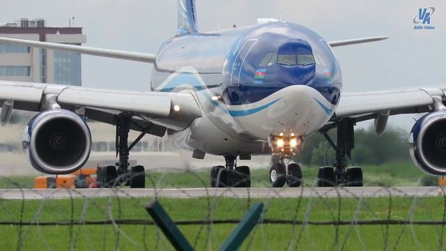 Красивый и редкий самолет "Азербайджанских Авиалиний" A340-500 в Домодедово, 2021 год. смотреть онлайн