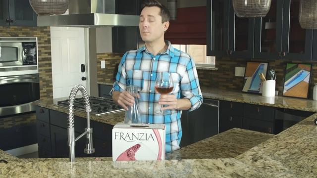 Franzia Rose Review: Back To My Roots...Almost! смотреть онлайн