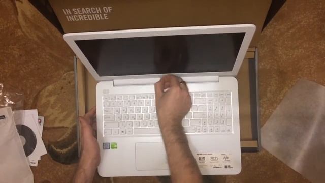 Магазин Розетка. Распаковка Asus vivobook X556UQ смотреть онлайн