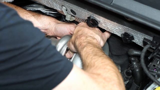 MK7 Turbo Install - EQT - G25 660 - 2019 Golf R