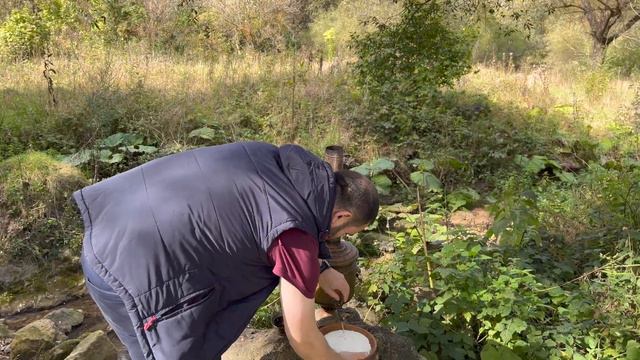Научили турецкие повары,баранина с овощами, закрыли крышку с тестом на 3 часа, нереально вкусно. смотреть онлайн