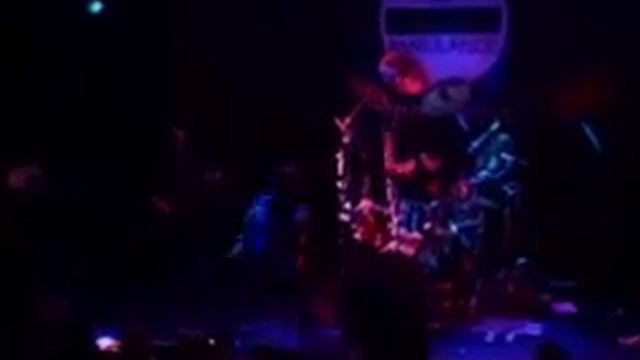 TheAmbulance with Daron Malakian and Trip at TroubFeb03.mov смотреть онлайн