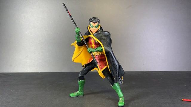 Mezco One:12 Collective Damian Wayne Robin Action Figure Review смотреть онлайн