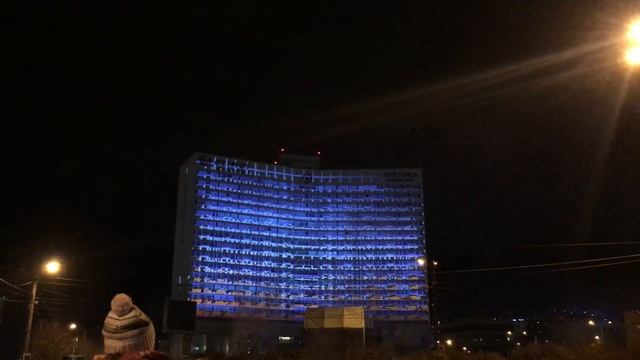 Мурманску 100 лет! Салют на Площади 5 Углов. смотреть онлайн