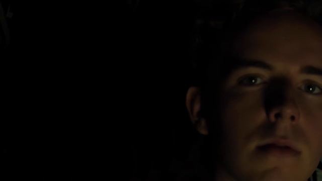 Stick Around Music Video (Bella Rose) смотреть онлайн