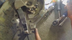 Не работает эл.привод багажника(Lexus RX 330)