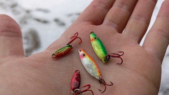 Top 5 Perch Ice Fishing Lures [Underwater Video] смотреть онлайн