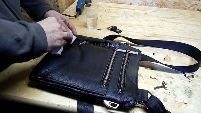 Как самому покрасить кожаную сумку?