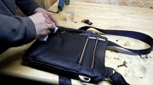 Как самому покрасить кожаную сумку?