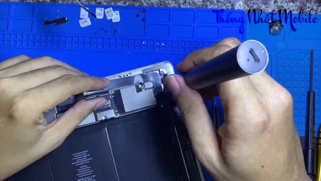 Hướng Dẫn Tháo IPad 4 - Chia Sẻ Kinh Nghiệm Cùng | Thống Nhất Mobile смотреть онлайн