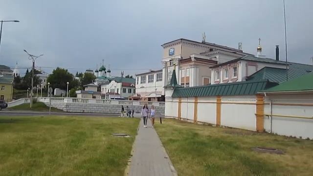 Студенты художественного училища на пленэре. Чебоксары. 10 июня 2021 смотреть онлайн