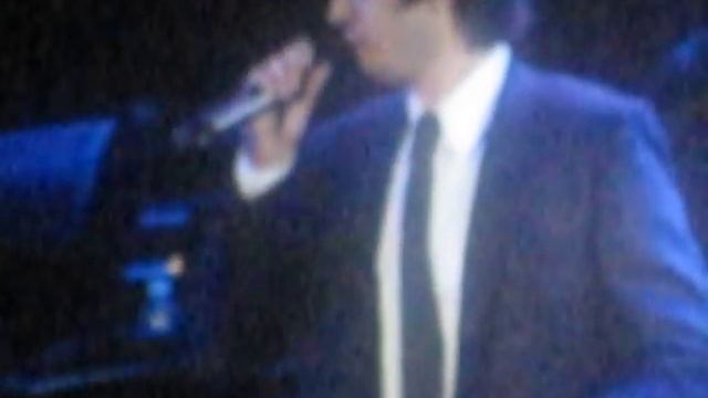 Josh Groban @ Angelique Duet Pearls Hollywood Bowl