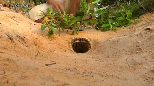 how to catch a python easy build deep hole underground python trap using deep hole wood смотреть онлайн