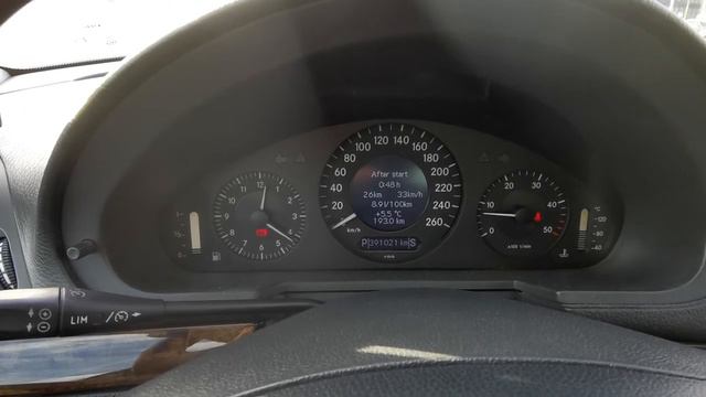 Parduodamas W211 Mercedes-Benz 2005-12 смотреть онлайн