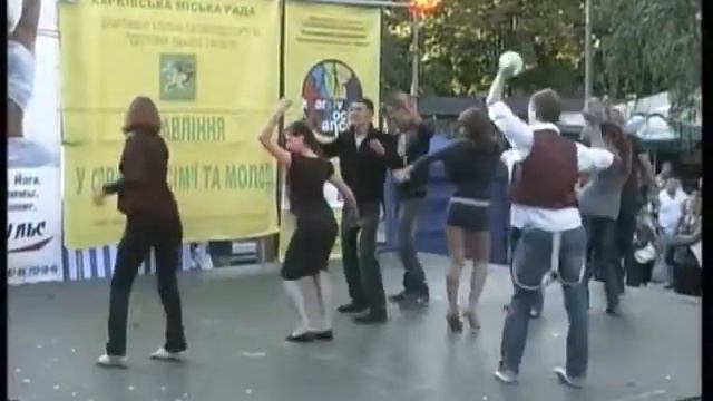 Salsa Loca promo.avi смотреть онлайн