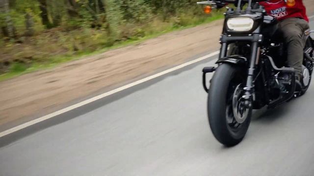 Харлей - не для слабаков. Тест драйв Harley-Davidson FAT BOB. смотреть онлайн