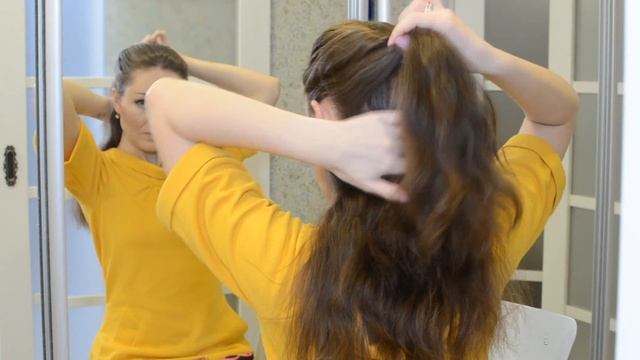 Простая причёска за несколько минут. Удобно, быстро, интересно. смотреть онлайн