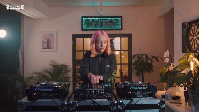 NIKKI O - Nusic DJ Session