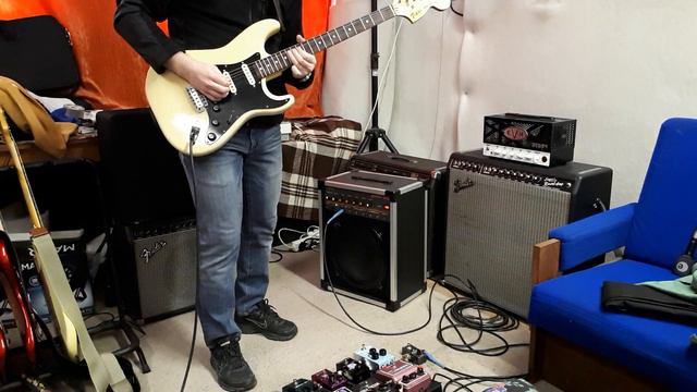 Regent VM-30 With My Pedalboard