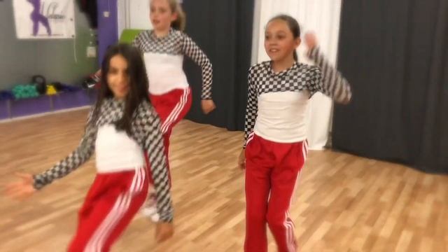 Jerusalema / dance / kidsdance/ ballidigruppo *Masterkgsa* Gruppe: Sweetpops смотреть онлайн
