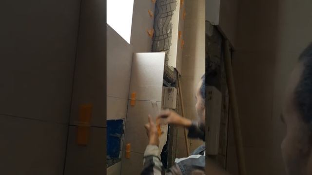 How To Install Ceramic Tiles For Western Hanging Toilet (Twacha) смотреть онлайн