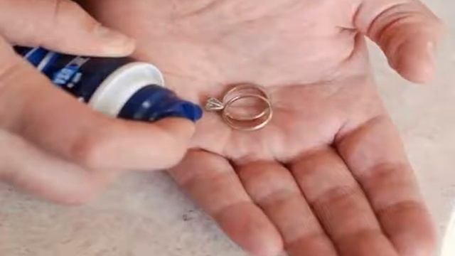 Лайфхаки. Нестандартное применение пены для бритья. смотреть онлайн