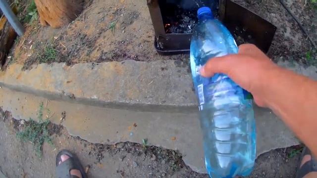 Готовим куриные крылышки на походной щепочнице смотреть онлайн