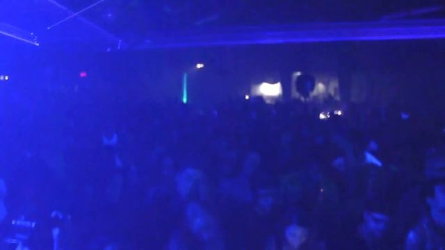 The Crystal Method ~Full Mix~ Live @ Apocalypse VI - Alien Assault (St.Louis, MO - 2015-11-21) смотреть онлайн