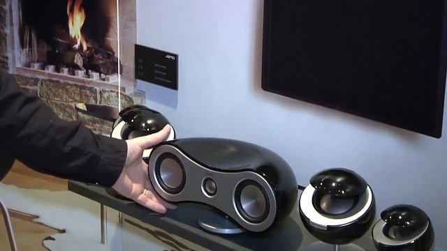 Jamo série 360, S25, S35, C35 et F45 (CES 2012) смотреть онлайн