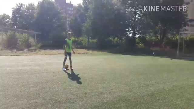 Бутсы из туалетной бумаги смотреть онлайн