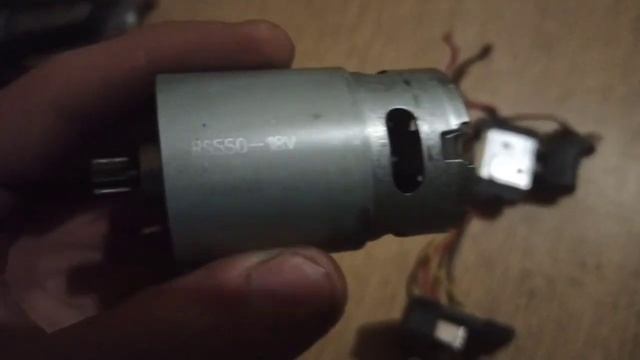 Замена мотора на Шуруповерте Интерскол ДА-18ЭР смотреть онлайн