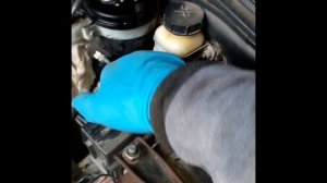 меняем жидкость в ГУРе, шеви нива