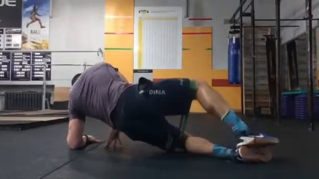 ЧТО ДЕЛАТЬ ЕСЛИ ПРИ ПРИСЕДАНИЯХ БОЛИТ ТАЗОБЕДРЕННЫЙ СУСТАВ. смотреть онлайн