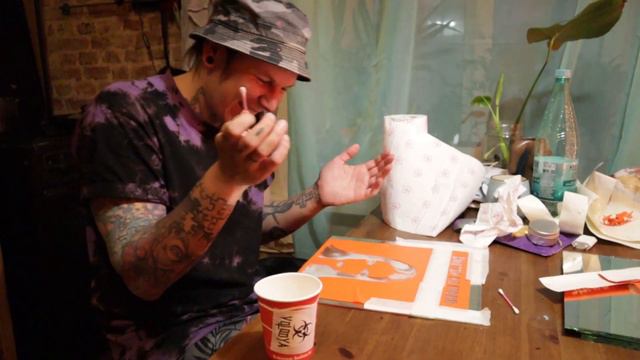 Художественное травление зеркал вместе с  @VolodyaArt и  @delay_krasivo. Часть 2.