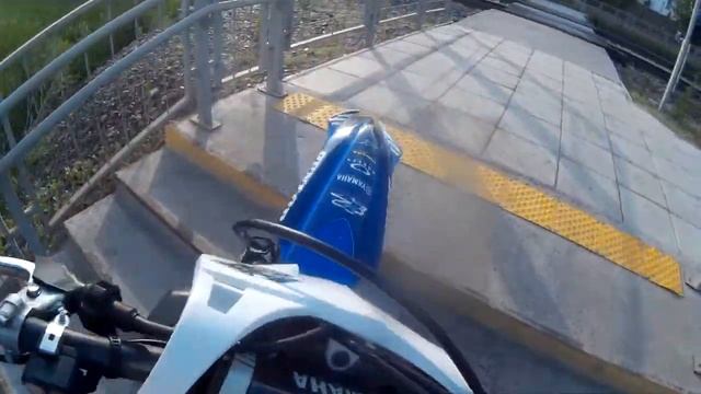 НА КРОССЕ ПО ГОРОДУ. Yamaha YZ450F.